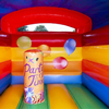 Deze mini variant springkussen Feest is te huur bij attractieverhuur TimTom